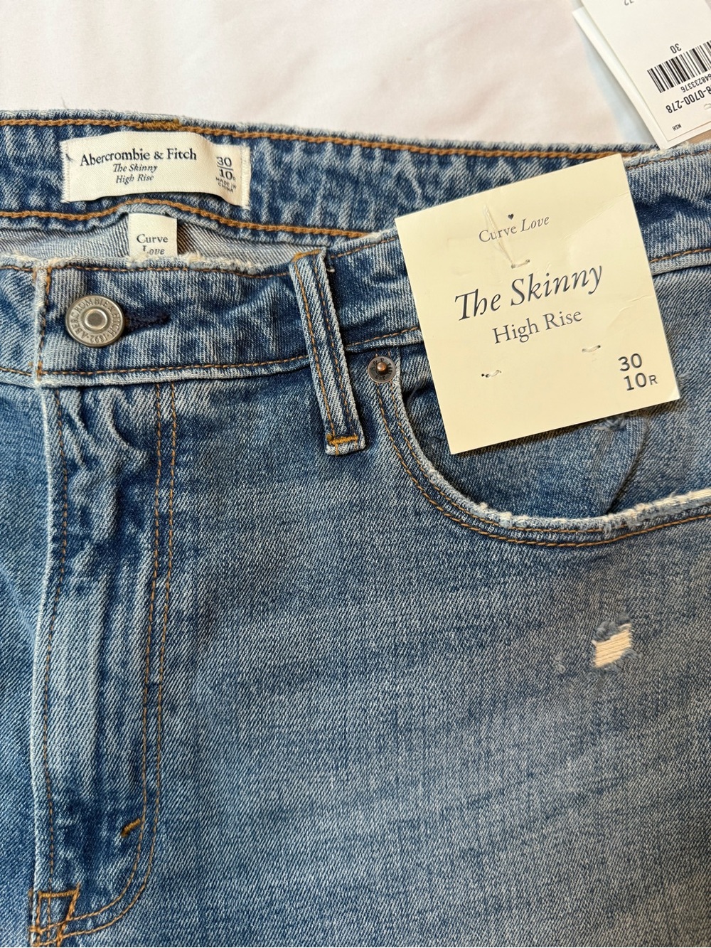 NWT - Abercrombie & Fitch Curve Love High Rise Skinny Jeans